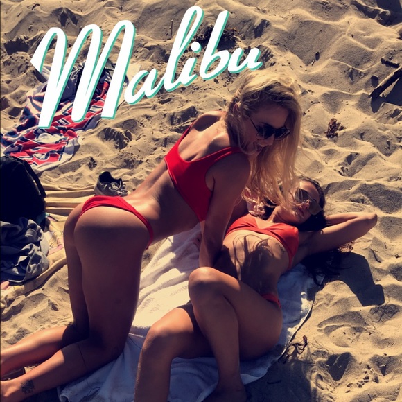 Meet your Posher, Jessica - Picture 6 of 7